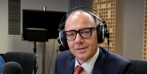 Read more about the article Zaskakujące doniesienia: Czy Grzegorz Jankowski ma żonę? Poznaj sekret gwiazdy!